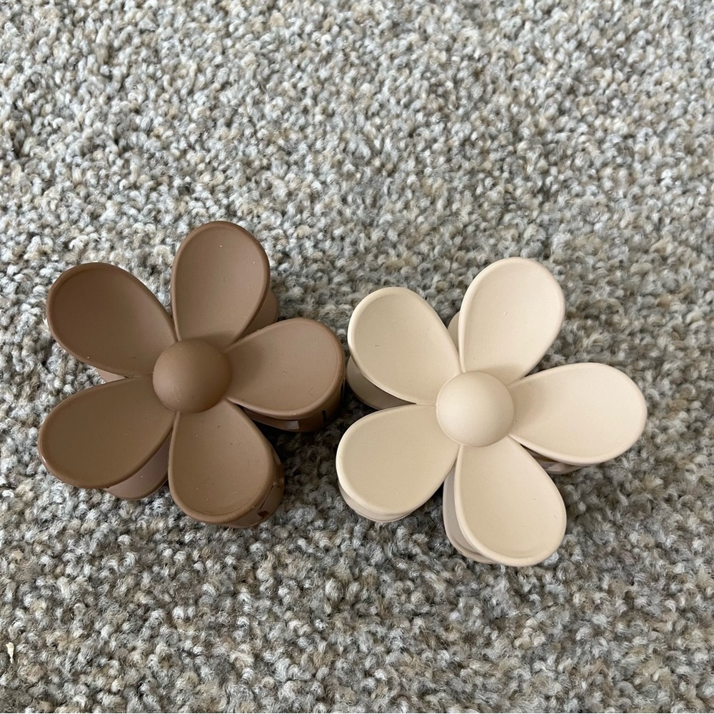 Hair clips